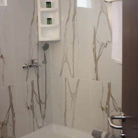 Hotel Cariatis 2*