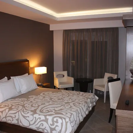 Ξενοδοχείο Cariatis Nea Kallikrateia