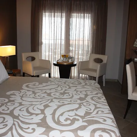 Ξενοδοχείο Cariatis Nea Kallikrateia