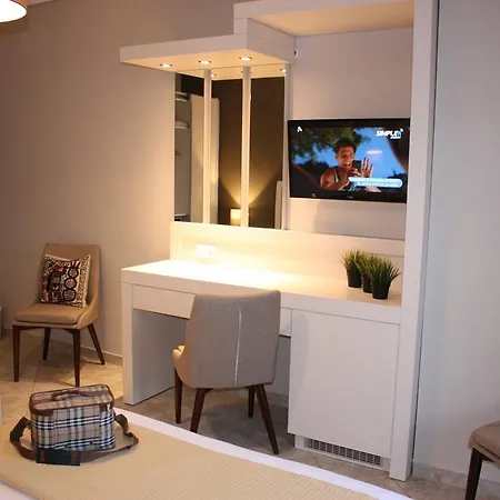 Ξενοδοχείο Cariatis 2*