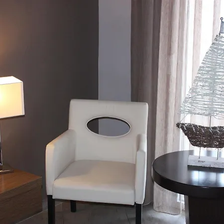 Hotel Cariatis 2*