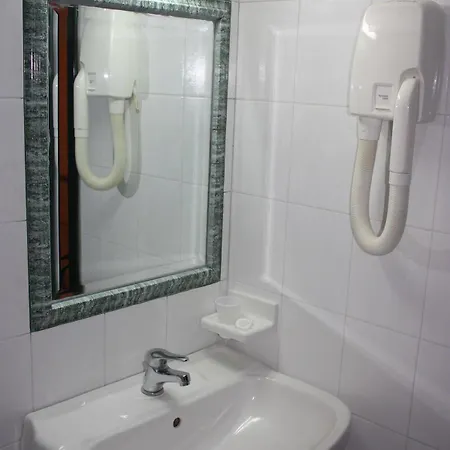 Hotel Cariatis 2*