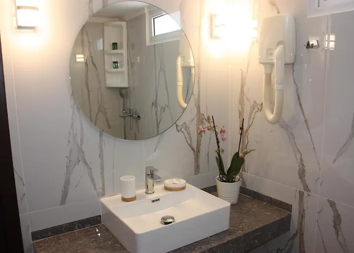 Hotel Cariatis 2*