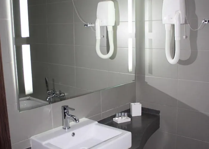 Hotel Cariatis 2*